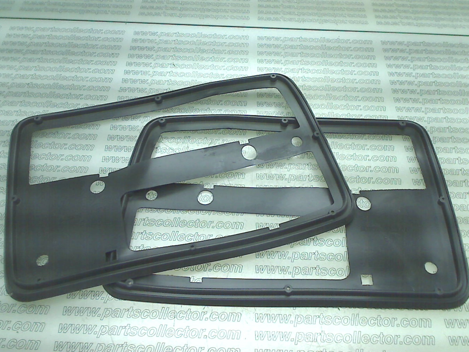 ALTISSIMO 105892 Lighting system code 1084 compatible with: ALTISSIMO ALTISSIMO, LAMBORGHINI JARAMA, LAMBORGHINI URRACO, LAMBORGHINI URRACO  P250, LAMBORGHINI URRACO P200, LAMBORGHINI URRACO P300 - detail view